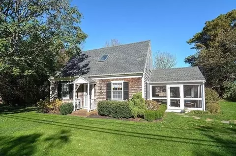 486 Crowell Rd, Chatham, MA 02650