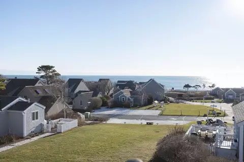 17 Brant Rock Rd #17, Mashpee, MA 02649