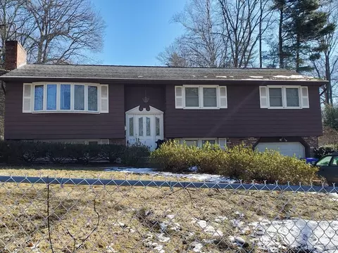 19 George Rd, Maynard, MA 01754