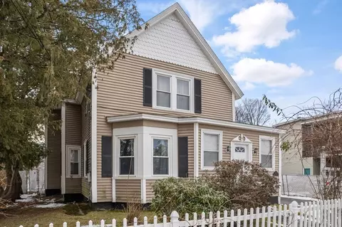 93 Spruce St, Leominster, MA 01453