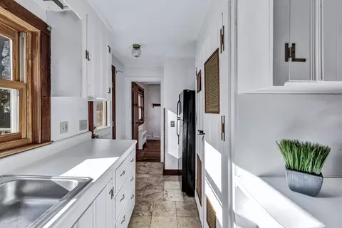 Bath - 185 Gosnold St, Barnstable, MA 02601 photo 2 of 4