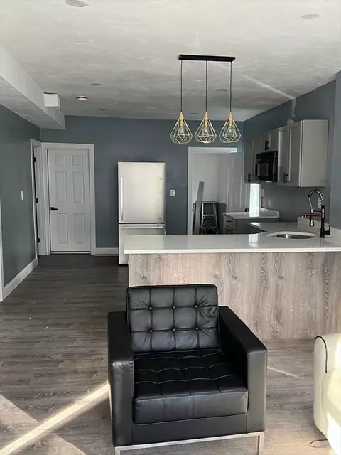 27 Wilcox St, Fall River, MA 02724 photo 8