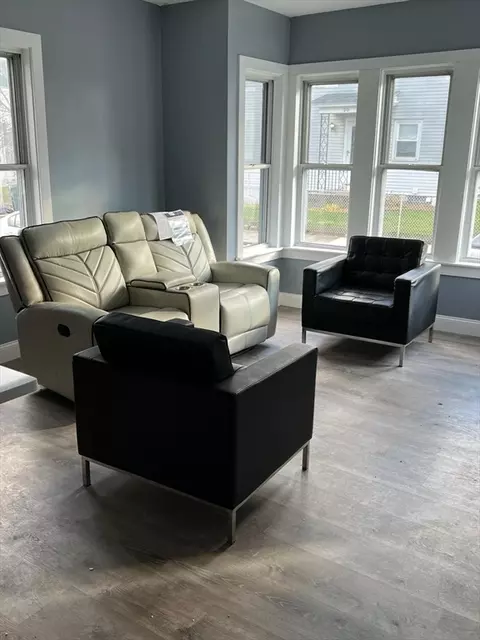 27 Wilcox St, Fall River, MA 02724 photo 10