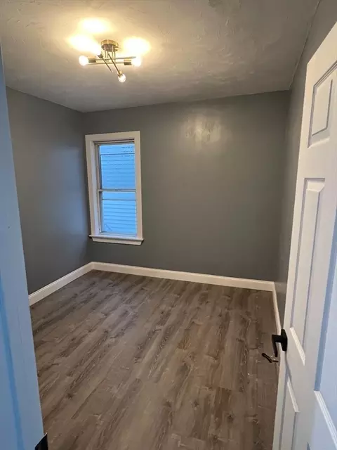 27 Wilcox St, Fall River, MA 02724 photo 18