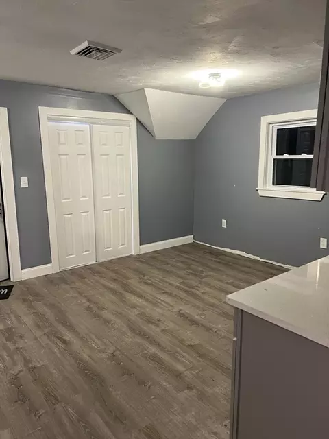 27 Wilcox St, Fall River, MA 02724 photo 6