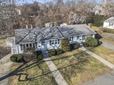 25 A B Bowditch St, Peabody, MA 01960