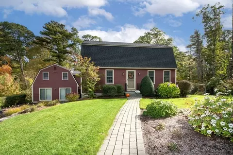 16 Mcclellan Dr, Plymouth, MA 02360