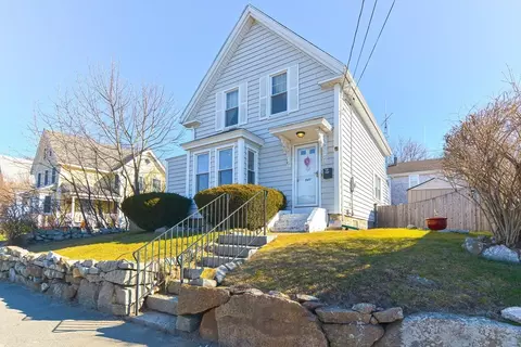 541 Washington St, Gloucester, MA 01930