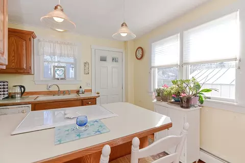 Kitchen - 541 Washington St, Gloucester, MA 01930 photo 4 of 7