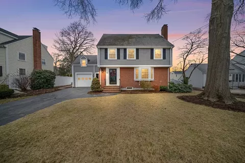 11 Sharon Rd, Melrose, MA 02176