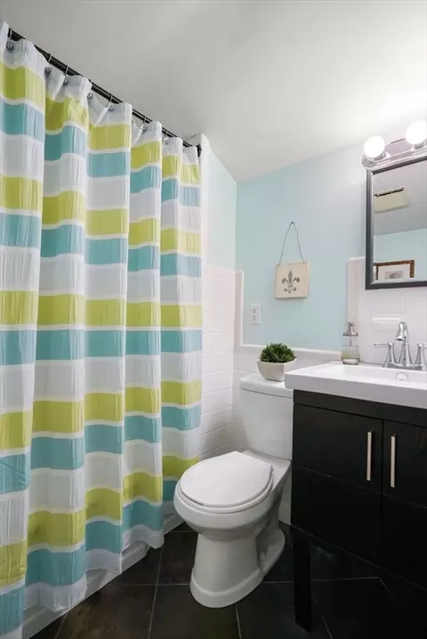 Bath - 10 Audrea Rd, Framingham, MA 01701 photo 3 of 3