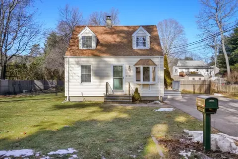 10 Audrea Rd, Framingham, MA 01701