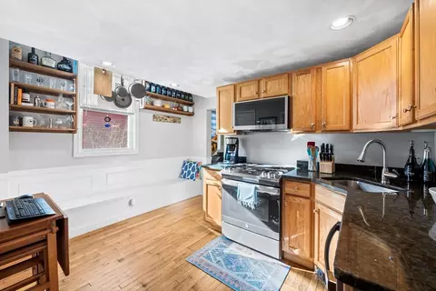 25 Elm St #1, Gloucester, MA 01930 photo 7