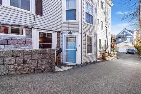 25 Elm St #1, Gloucester, MA 01930 photo 23