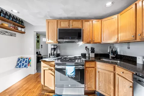 25 Elm St #1, Gloucester, MA 01930 photo 5