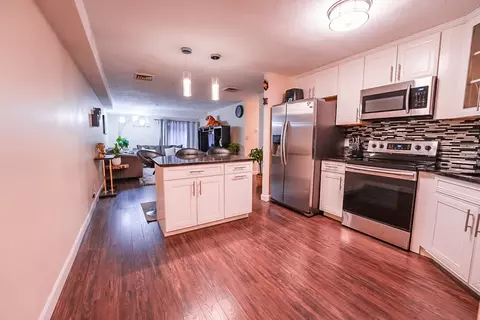 205 Ferry St #108, Everett, MA 02149