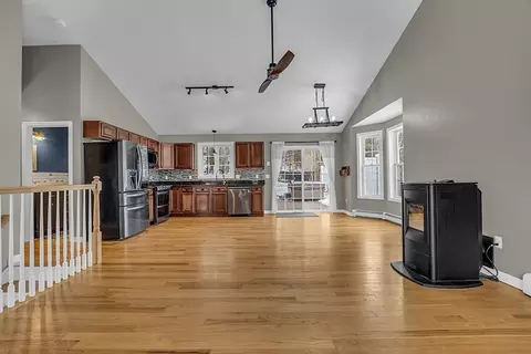 535 Clark St, Gardner, MA 01440 photo 12
