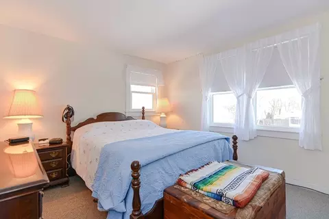18 Swan St, Beverly, MA 01915 photo 12
