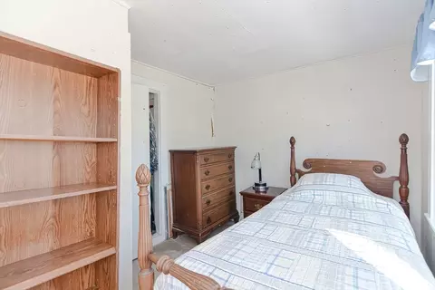 18 Swan St, Beverly, MA 01915 photo 11