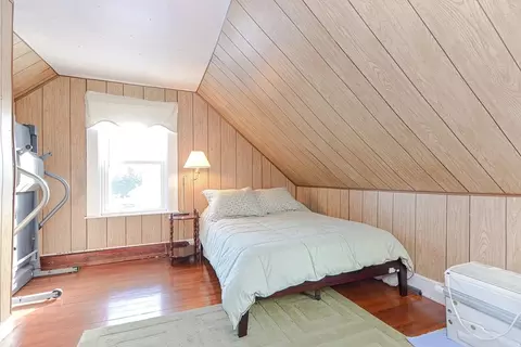 18 Swan St, Beverly, MA 01915 photo 13