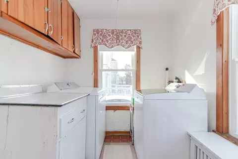 18 Swan St, Beverly, MA 01915 photo 9