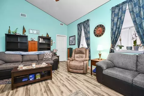Living - 138 Beattie St #2, Fall River, MA 02723 photo 8 of 9