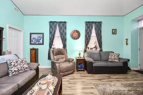 Living - 138 Beattie St #2, Fall River, MA 02723 photo 6 of 9