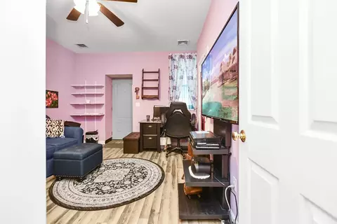 Living - 138 Beattie St #2, Fall River, MA 02723 photo 2 of 9