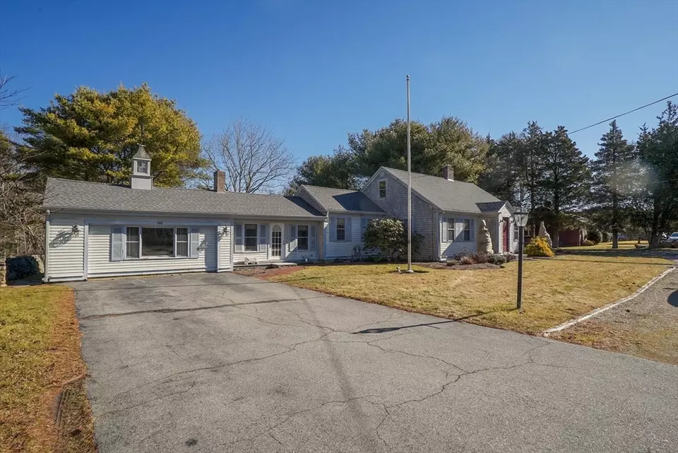 80 North St, Mattapoisett, MA 02739 39 Photos Movoto