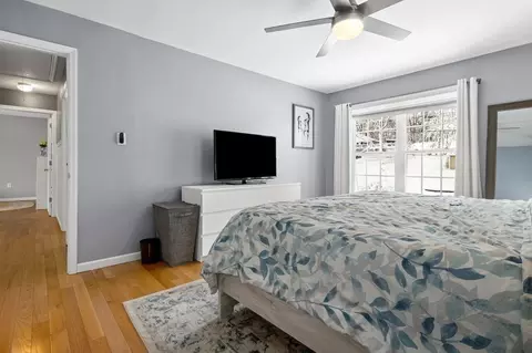 Bedroom - 39 Beverly Dr, Georgetown, MA 01833 photo 2 of 7
