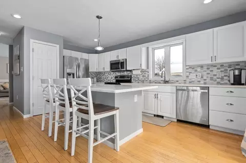 Kitchen - 39 Beverly Dr, Georgetown, MA 01833 photo 3 of 5