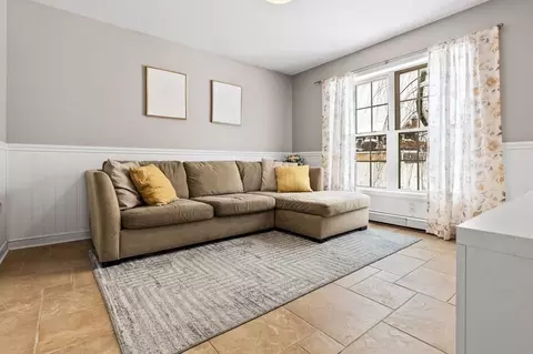 Living - 39 Beverly Dr, Georgetown, MA 01833 photo 1 of 4