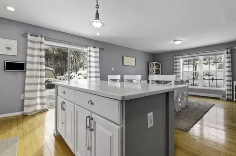 Kitchen - 39 Beverly Dr, Georgetown, MA 01833 photo 2 of 5