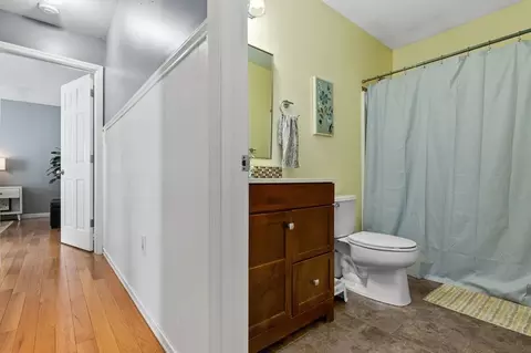 Bath - 39 Beverly Dr, Georgetown, MA 01833 photo 5 of 5