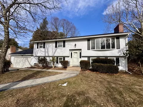 126 White St, Lunenburg, MA 01462