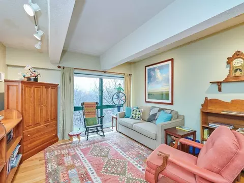 42 8th St #3411, Boston, MA 02129
