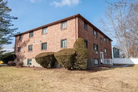 Exterior - 34 Bayview Ter #10, Danvers, MA 01923 photo 3 of 8
