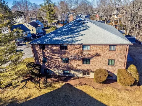 Exterior - 34 Bayview Ter #10, Danvers, MA 01923 photo 4 of 8