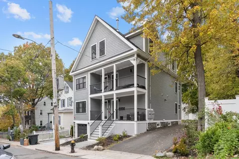 26 Chilcott Pl #1, Boston, MA 02130