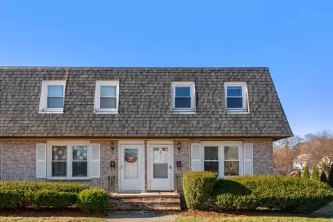 19 Moreland Ave #19, Dedham, MA 02026