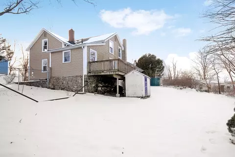 Exterior - 7 Spring Ln, Maynard, MA 01754 photo 2 of 5