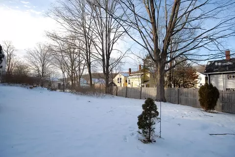 Exterior - 7 Spring Ln, Maynard, MA 01754 photo 5 of 5