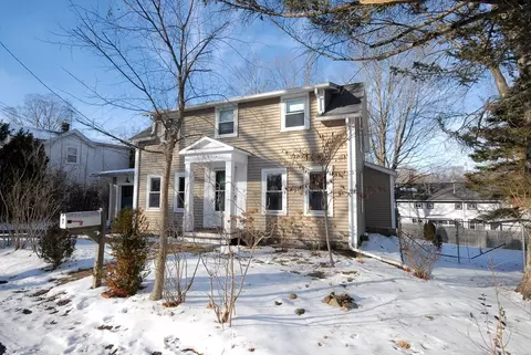 Exterior - 7 Spring Ln, Maynard, MA 01754 photo 4 of 5