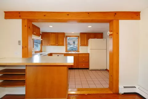 Kitchen - 7 Spring Ln, Maynard, MA 01754 photo 2 of 2