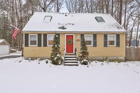 135 Conant Rd, Nashua, NH 03062