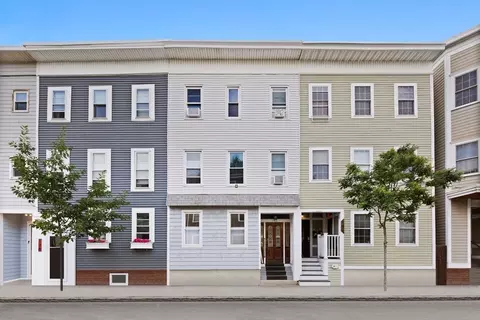 140 D St, Boston, MA 02127