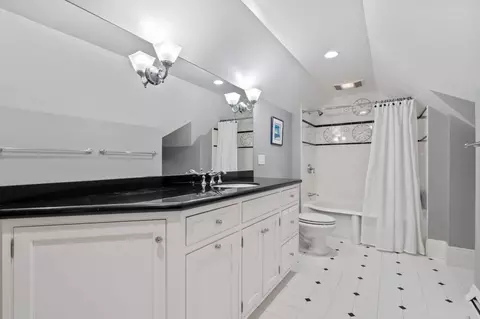 Bath - 60 Abbott Rd, Wellesley, MA 02481 photo 6 of 7