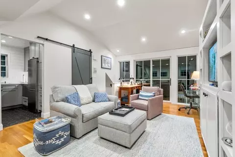 Living - 60 Abbott Rd, Wellesley, MA 02481 photo 6 of 7