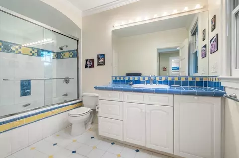 Bath - 60 Abbott Rd, Wellesley, MA 02481 photo 4 of 7