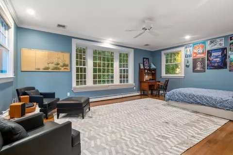 Bedroom - 60 Abbott Rd, Wellesley, MA 02481 photo 5 of 7